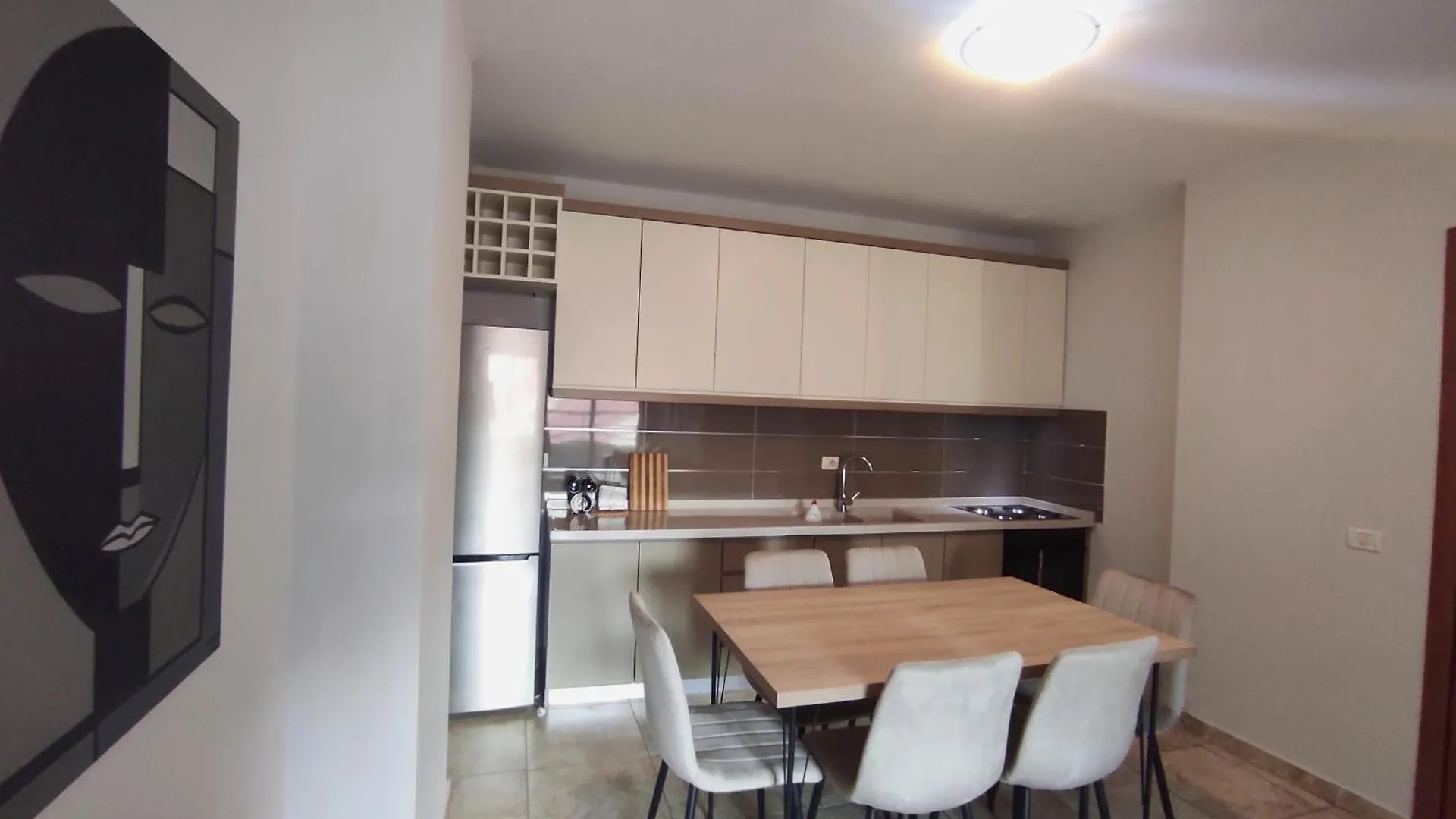 Kledia'S Modern Apartment Tirana