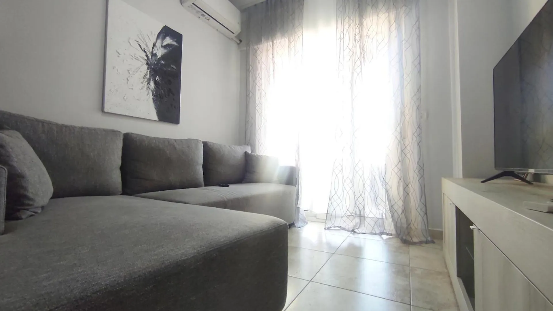 Kledia'S Modern Apartment Tirana