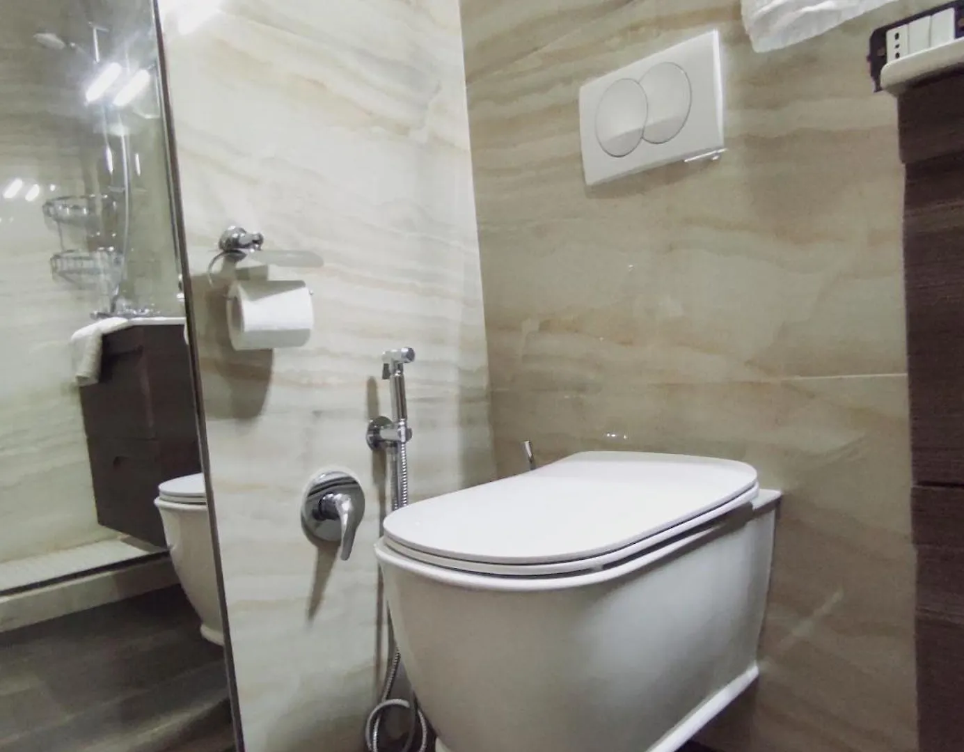 Kledia'S Modern Apartment Tirana