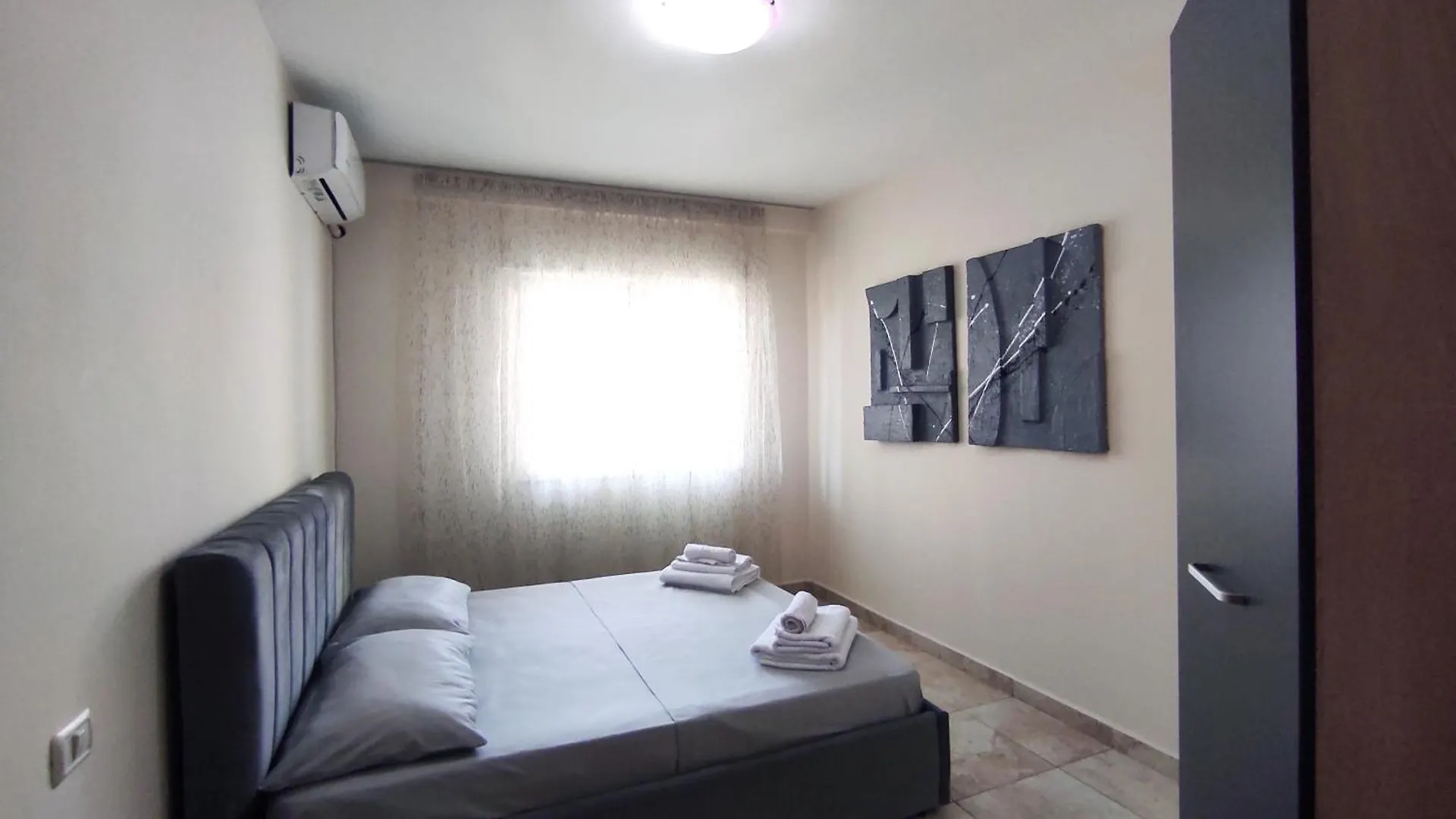 Kledia'S Modern Apartment Tirana