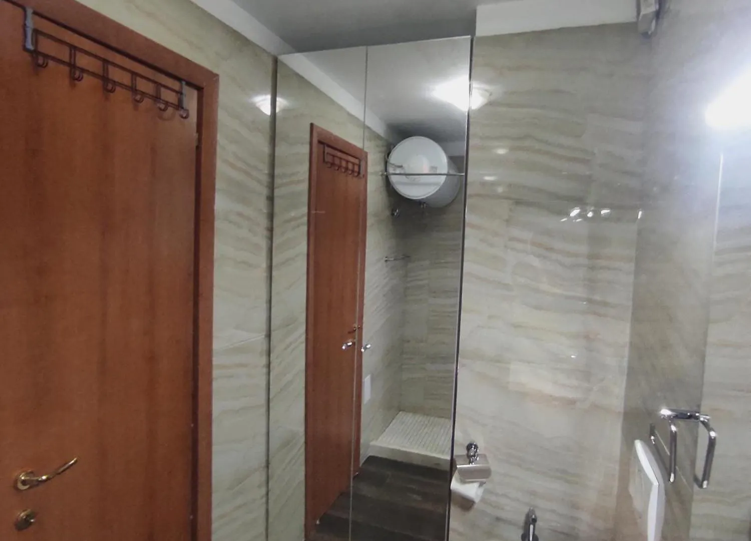 Kledia'S Modern Apartment Tirana