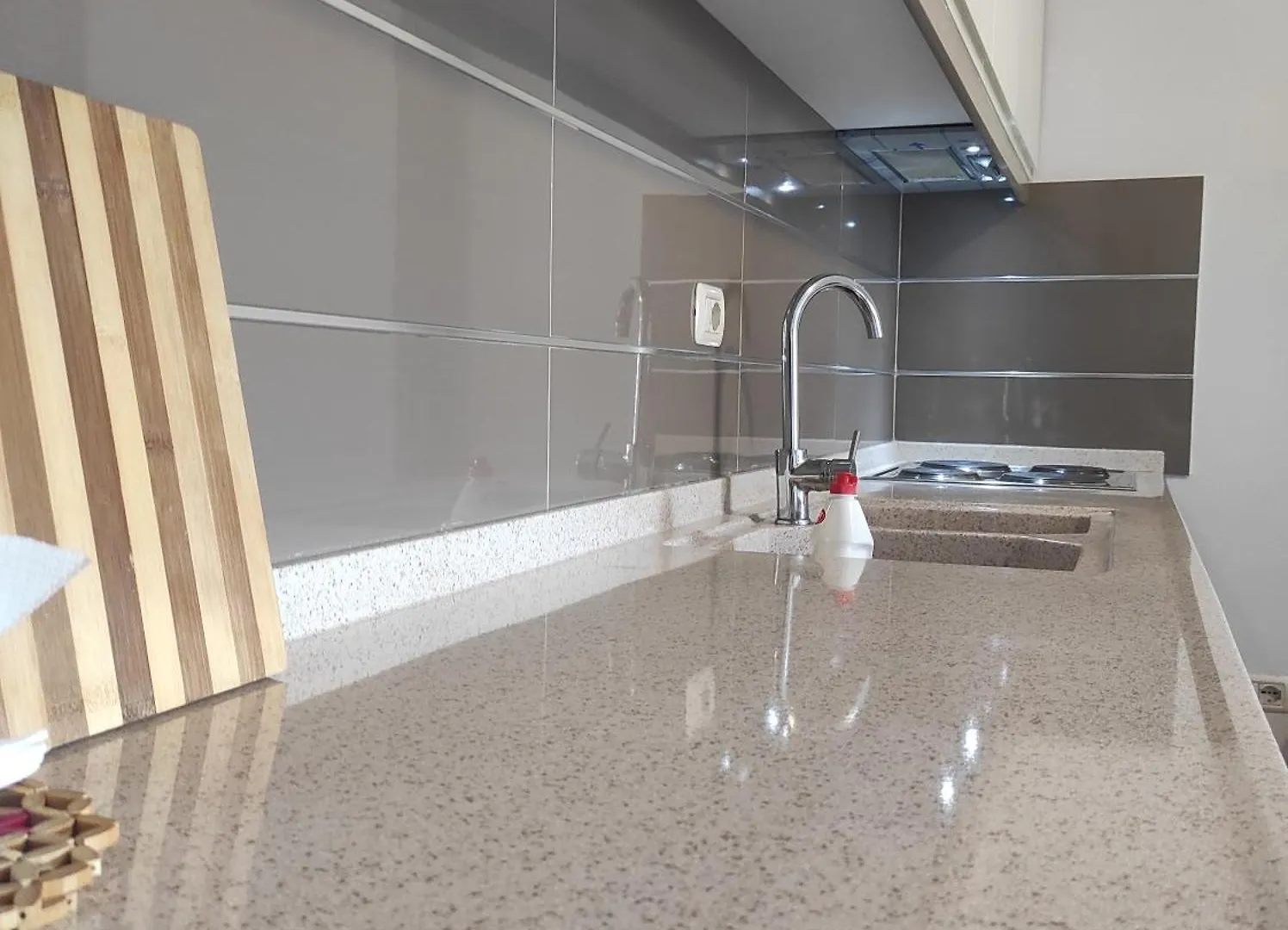 Kledia'S Modern Apartment Tirana 0*,