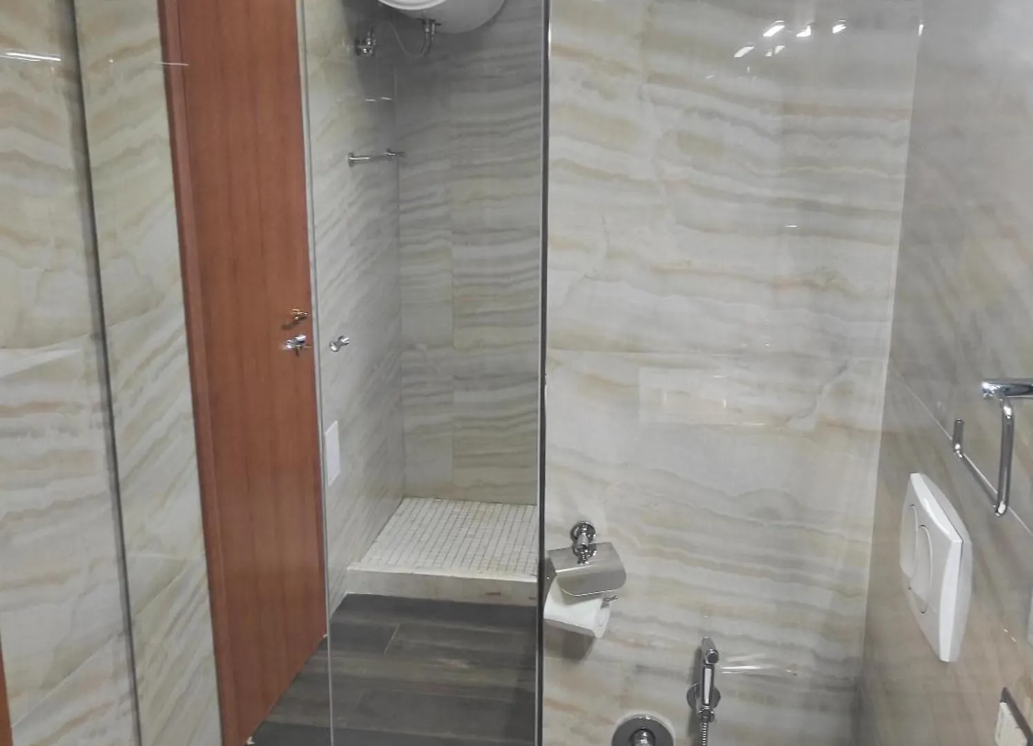 Kledia'S Modern Apartment Tirana